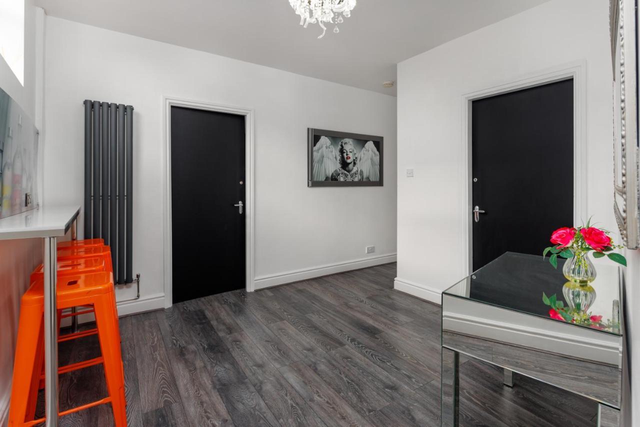 Snuggle Cove Apartments By Bella Vita Stays Liverpool Exterior photo