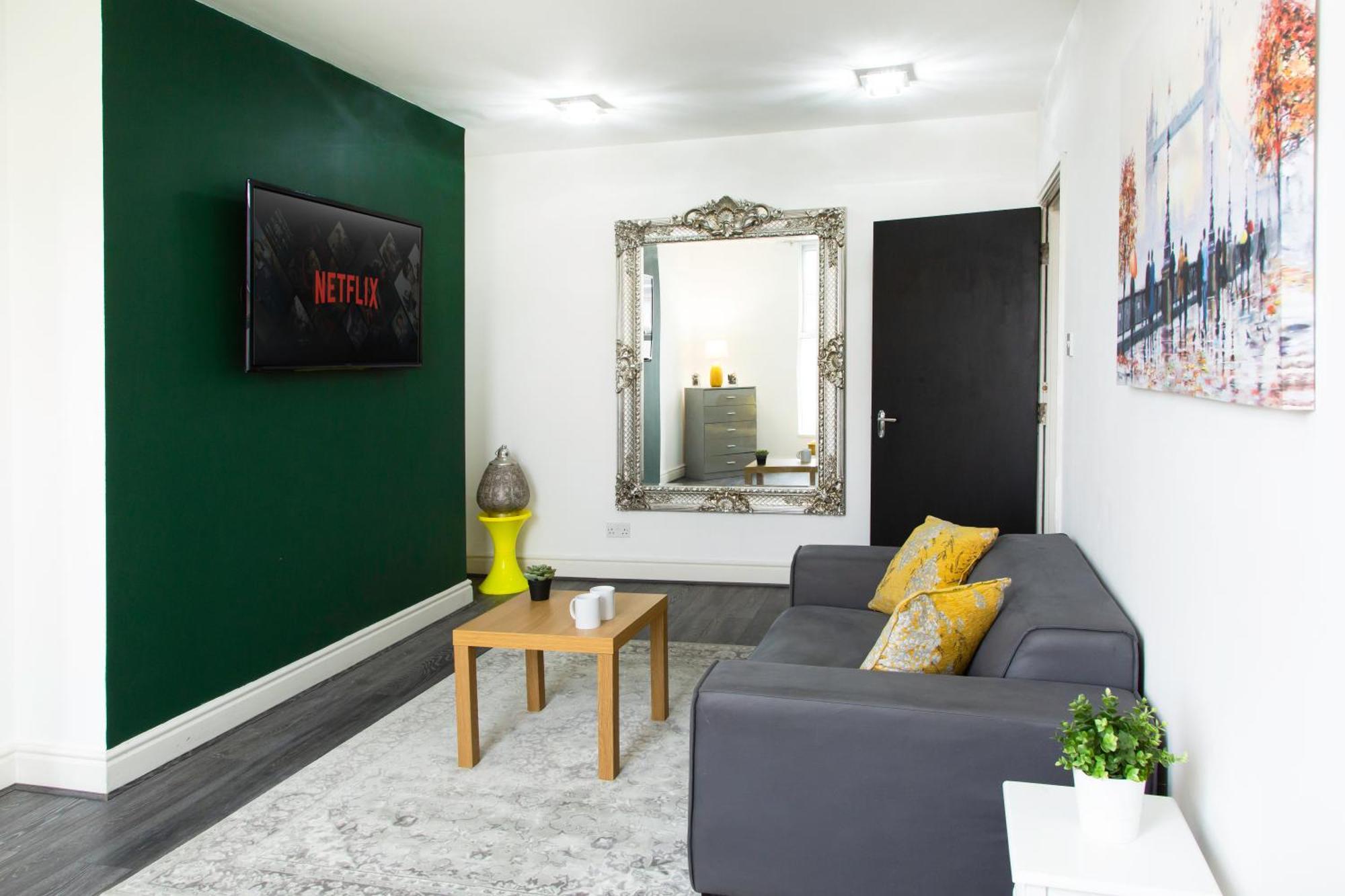 Snuggle Cove Apartments By Bella Vita Stays Liverpool Exterior photo