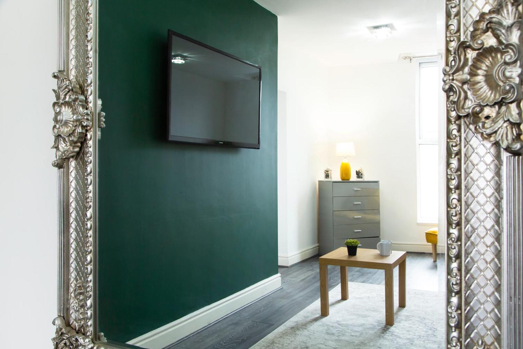 Snuggle Cove Apartments By Bella Vita Stays Liverpool Exterior photo