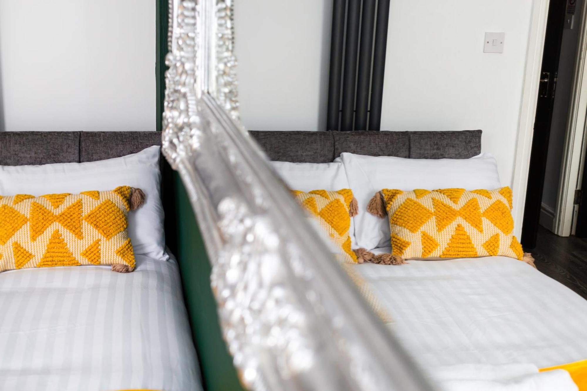 Snuggle Cove Apartments By Bella Vita Stays Liverpool Exterior photo