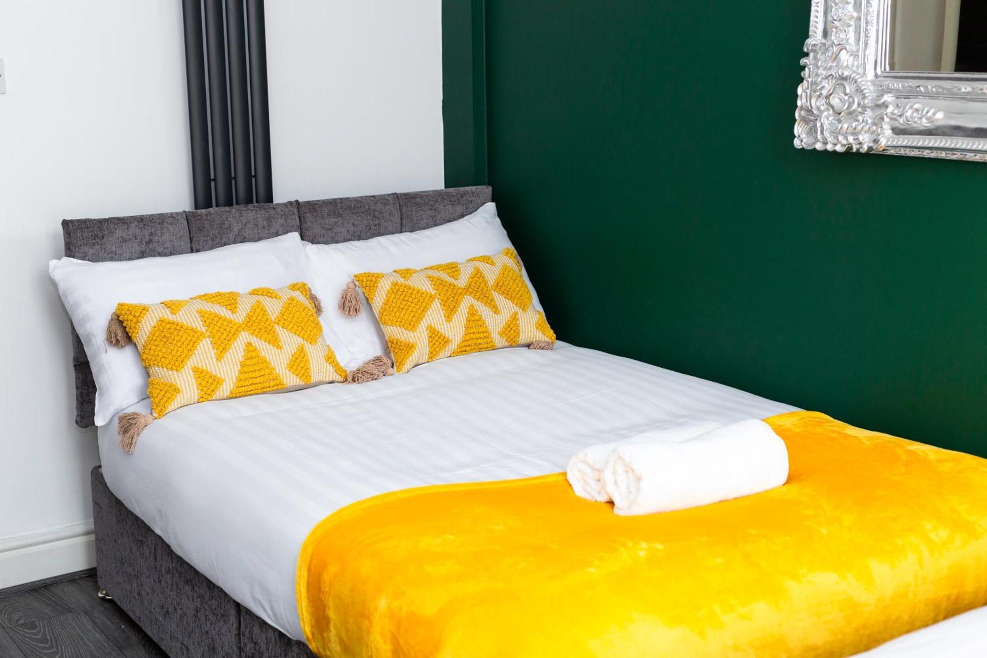 Snuggle Cove Apartments By Bella Vita Stays Liverpool Exterior photo